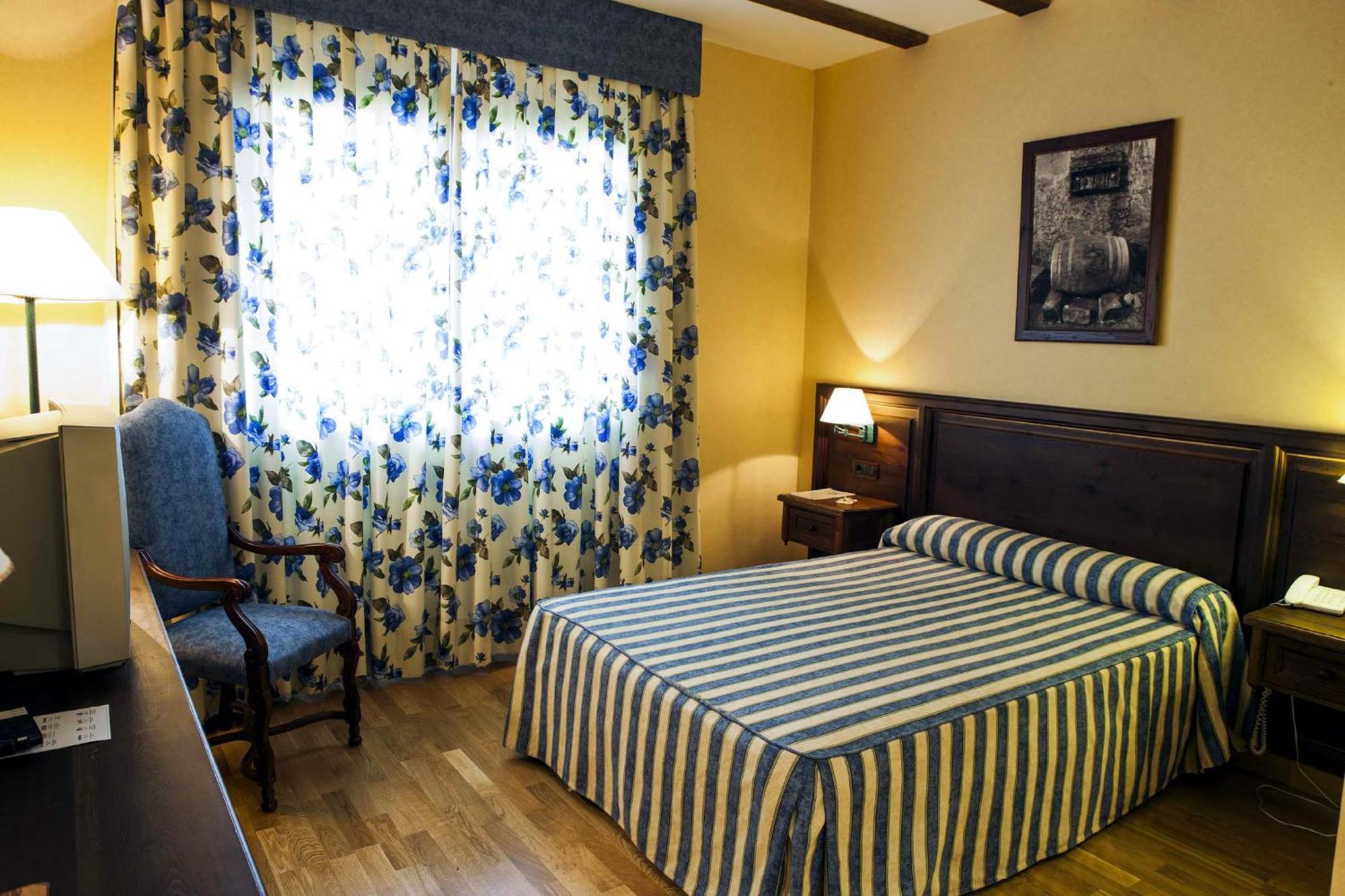 Hotel Spa Tudanca Aranda Fuentespina Værelse billede